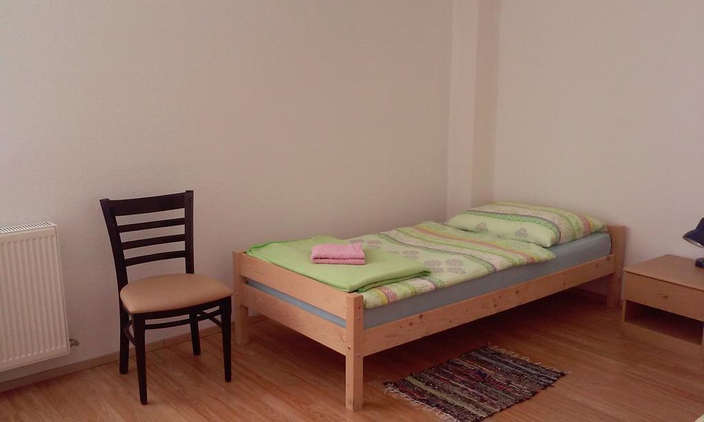Apartment Laura Gračac Eksteriør bilde